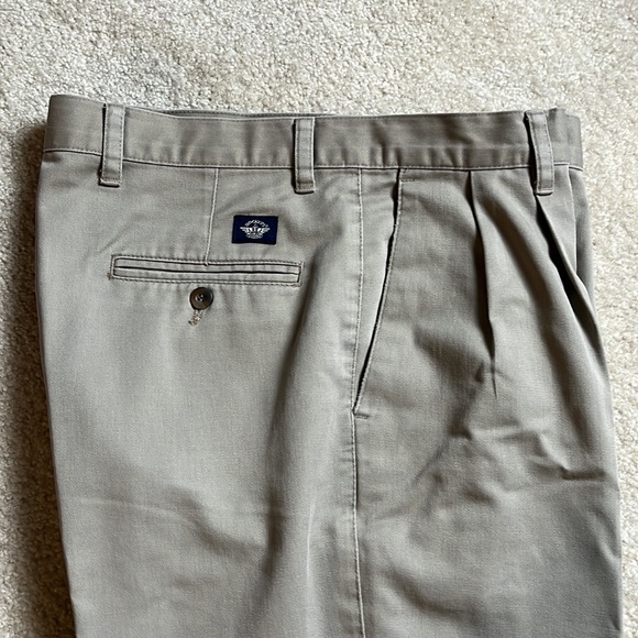Dockers pleated front pants - Picture 2 of 6